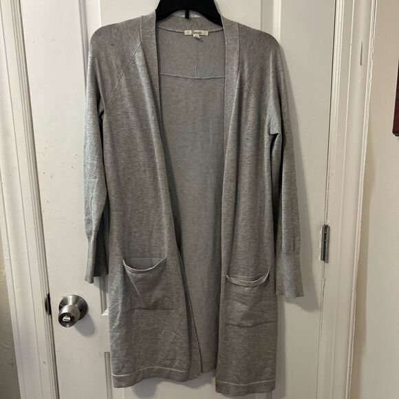 Sweaters - Gray cardigan 